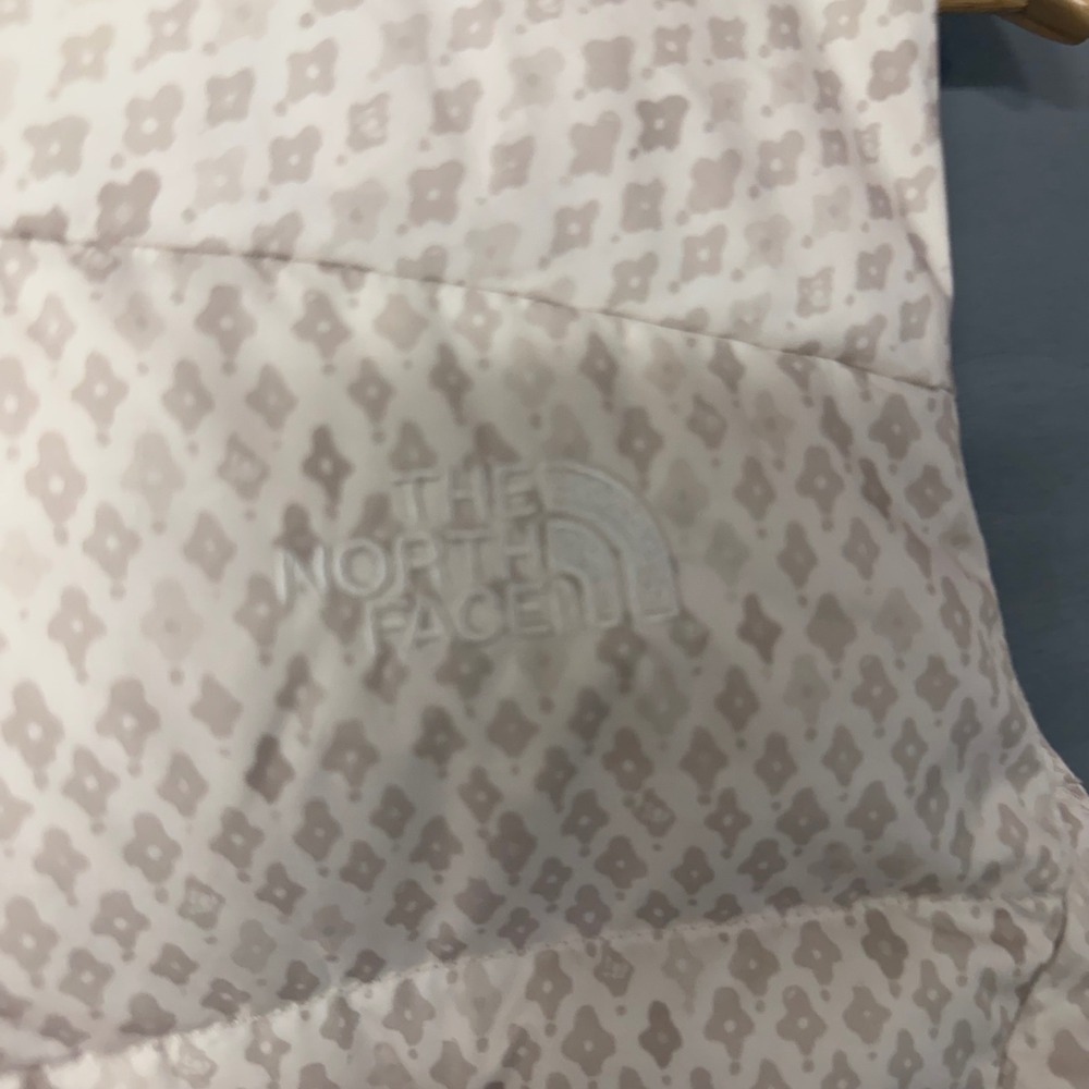 The North Face Nuptse 700 Down Puffer Vest Cream Tan Geometric Diamond Print L - Picture 2 of 7